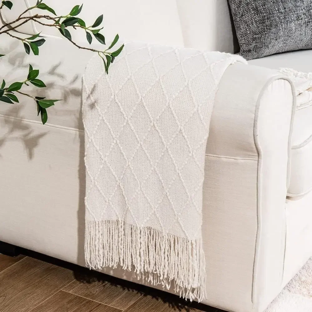 2 BEDSURE TARGET White Ivory Jacquard Weave Knitted Tassel Fringe Blanket Throw
